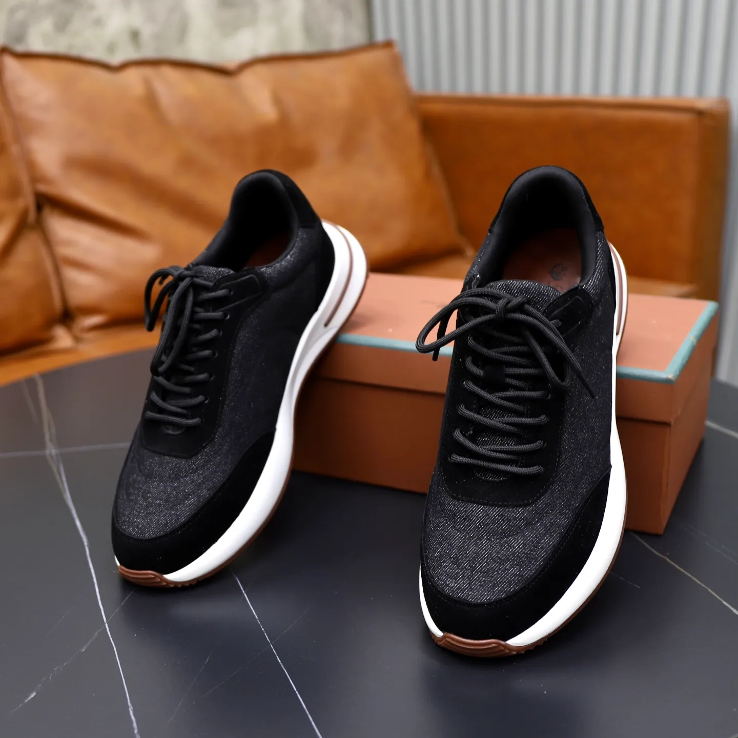 Ex-factory price: 462💰Loropiana LP men's shoes ♞size; 38-44 "45. Customized" original leather splicing. It is really easy to wear, lazy, relaxed, casual, perfect comfort, and there are many color choices, and they all look good with clothes. Is it true that Loropiana can bring social value? “Loropiana is the best thing money can buy”